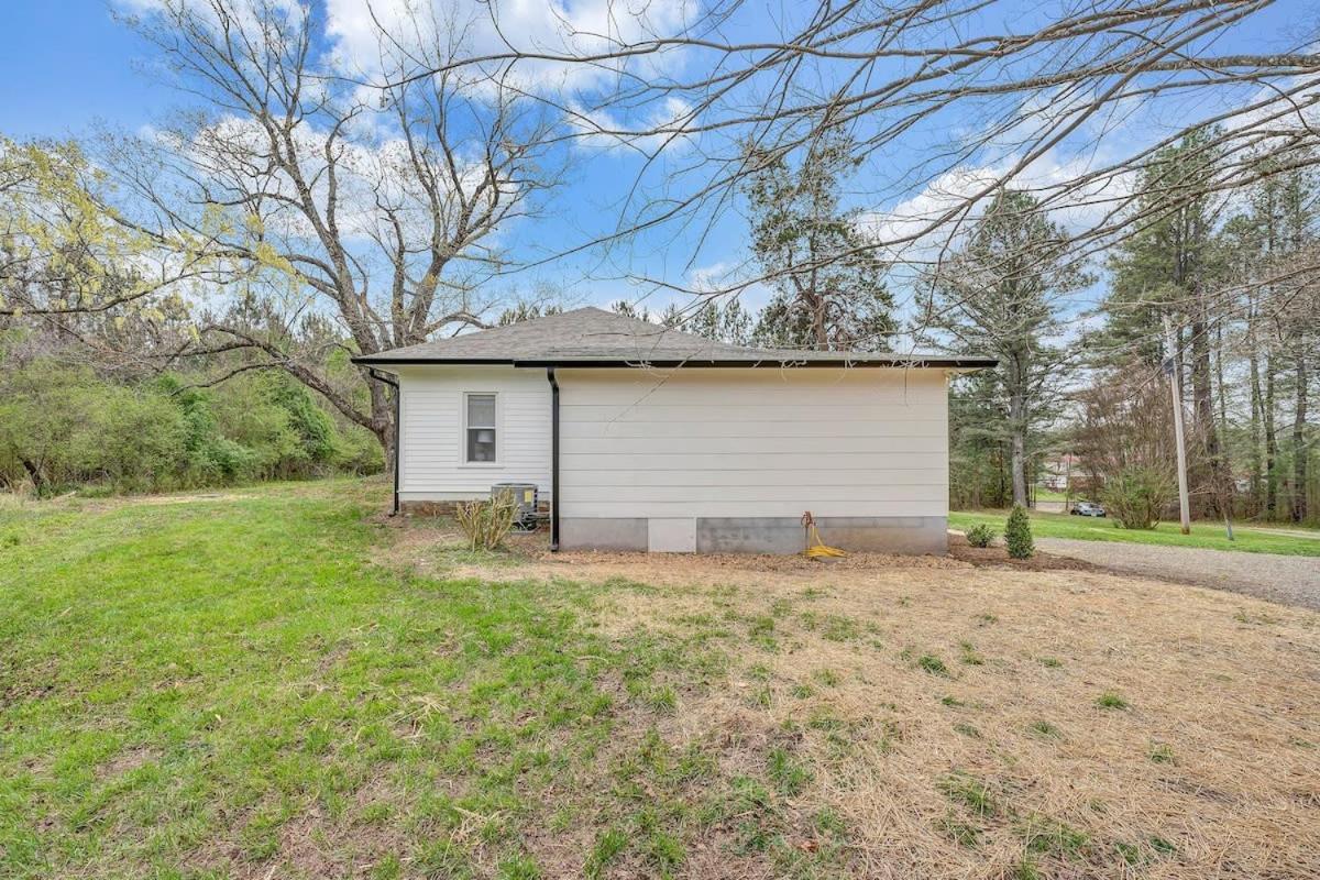 Cottage In The Pines Rocky Mount Exterior photo